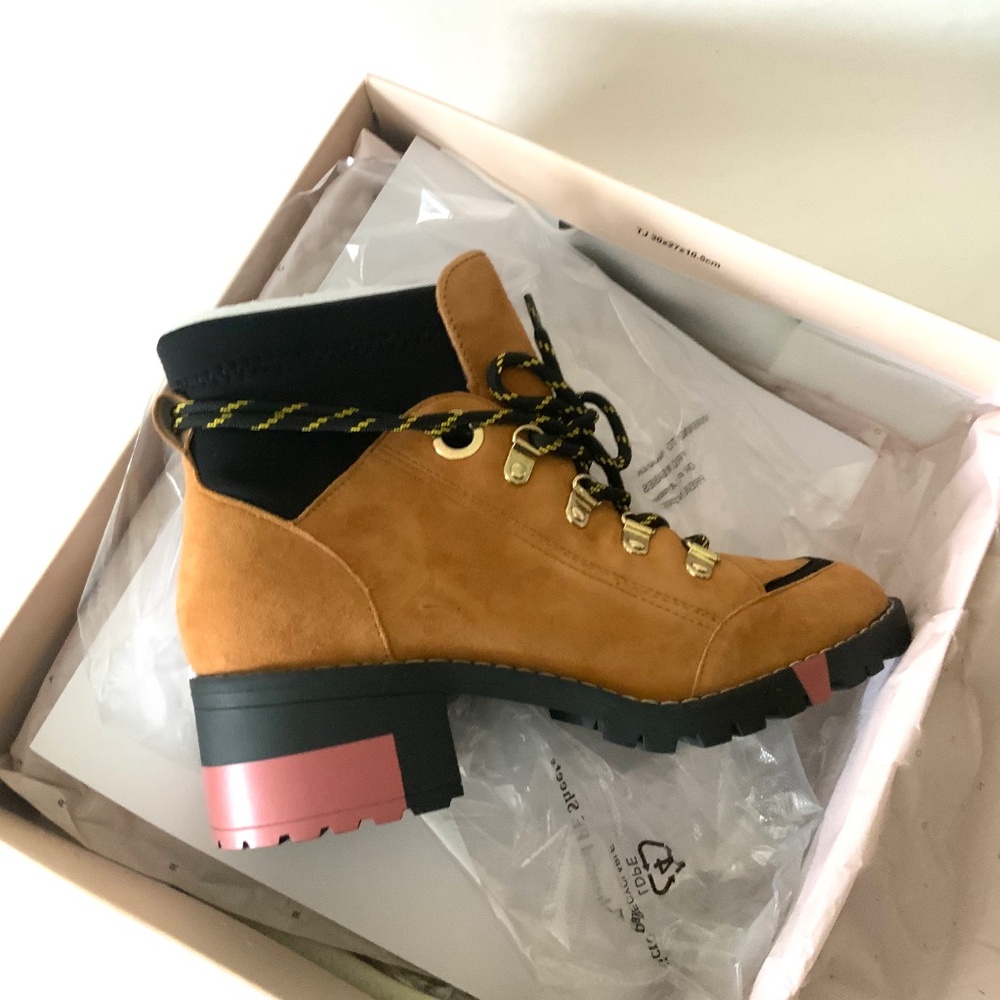 BCBGeneration Nalli Tan Suede Lace-Up Hiker Booties Brown Black Leather Boots 7 - Picture 9 of 12